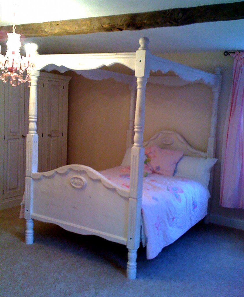 bespoke-childs-four-poster-bed-norfolk