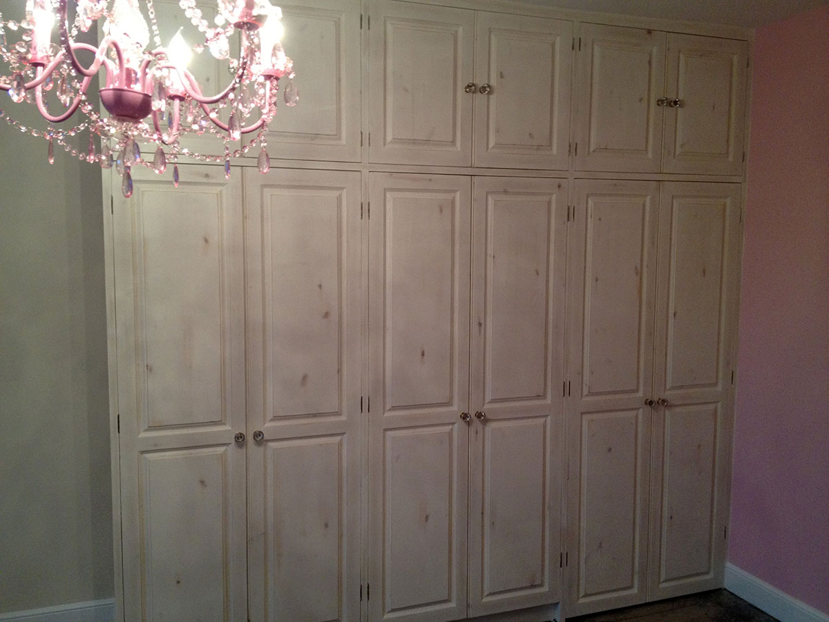 bespoke-painted-wardrobe