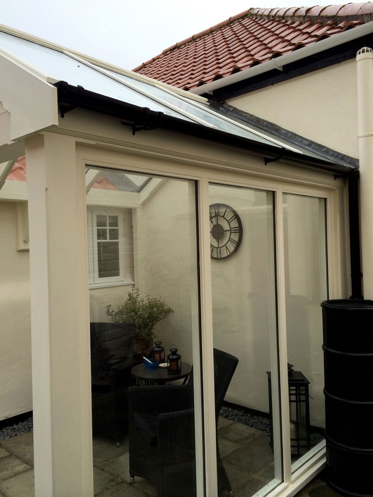 solid-timber-glazed-sun-room-norfolk