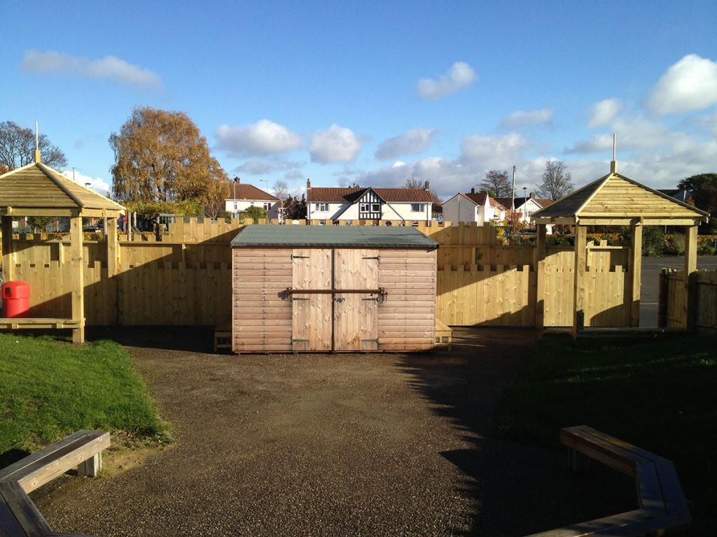 wooden-school-fort-norwich